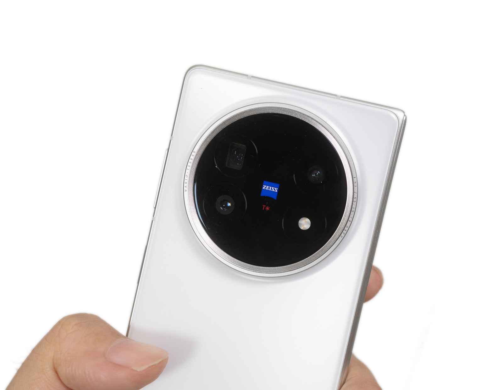 超薄超輕摺疊機新標竿！vivo X Fold5 完整評測：9.2mm 厚度 + 6000mAh 藍海大電池 + 蔡司三鏡頭 @3C 達人廖阿輝