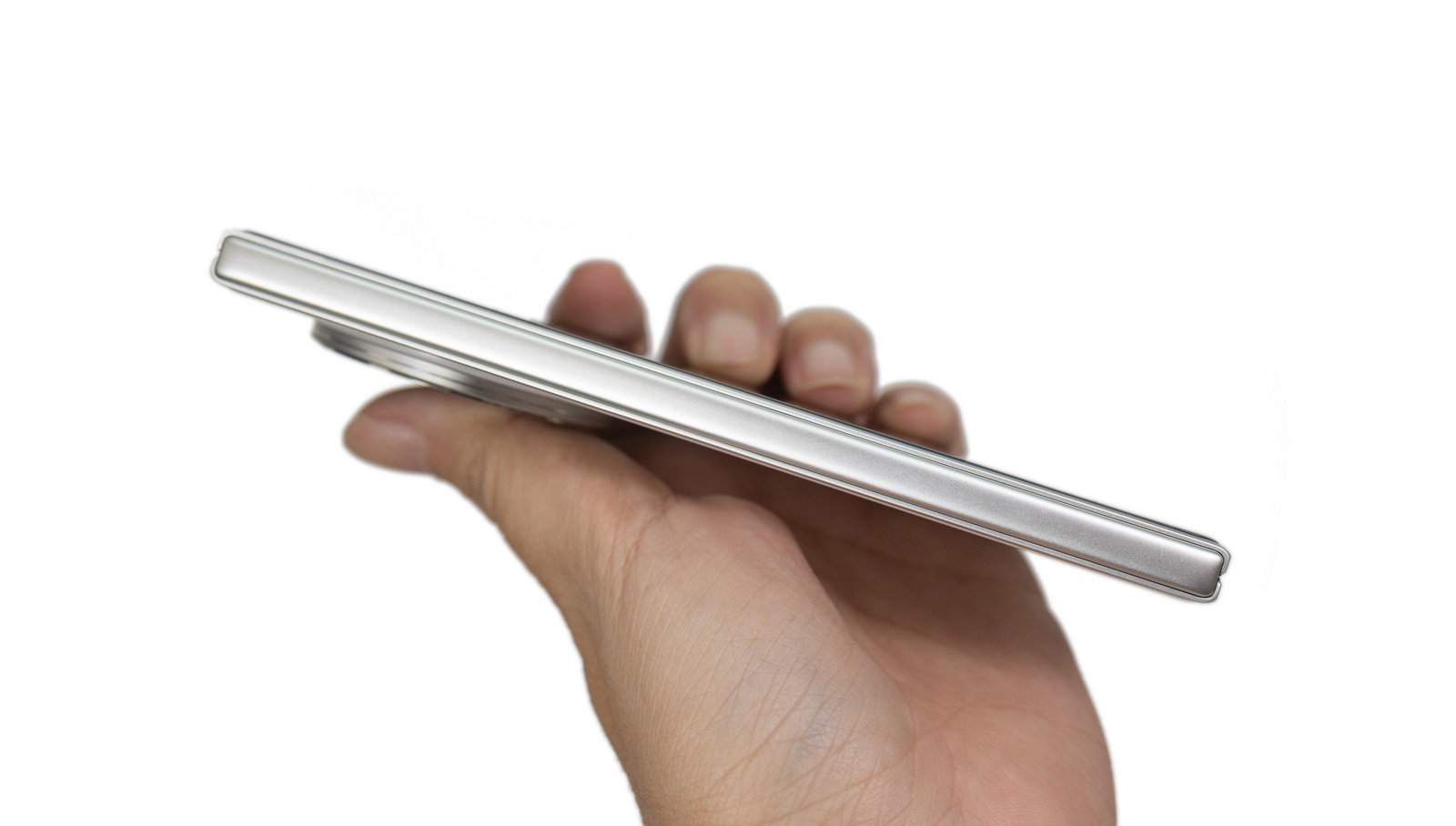 超薄超輕摺疊機新標竿！vivo X Fold5 完整評測：9.2mm 厚度 + 6000mAh 藍海大電池 + 蔡司三鏡頭 @3C 達人廖阿輝