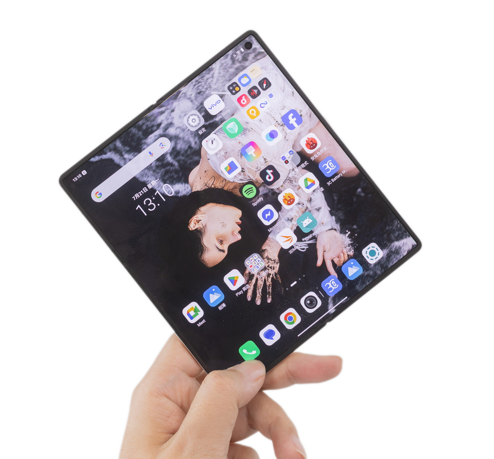 超薄超輕摺疊機新標竿！vivo X Fold5 完整評測：9.2mm 厚度 + 6000mAh 藍海大電池 + 蔡司三鏡頭 @3C 達人廖阿輝