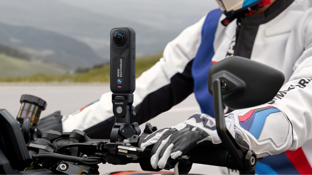 Insta360 攜手 BMW Motorrad 推出限量聯名款 X5 全新升級 登場 為極速騎士而生!專為騎乘打造的運動攝影旗艦機現身 @3C 達人廖阿輝 Insta360 攜手 BMW Motorrad 推出限量聯名款 X5 全新升級 登場 為極速騎士而生!專為騎乘打造的運動攝影旗艦機現身 @3C 達人廖阿輝