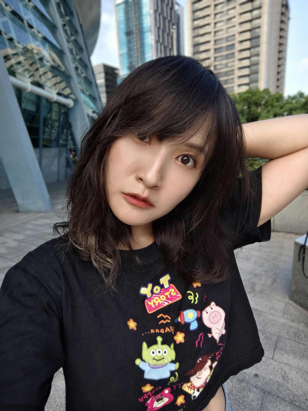 超薄超輕摺疊機新標竿！vivo X Fold5 完整評測：9.2mm 厚度 + 6000mAh 藍海大電池 + 蔡司三鏡頭 @3C 達人廖阿輝