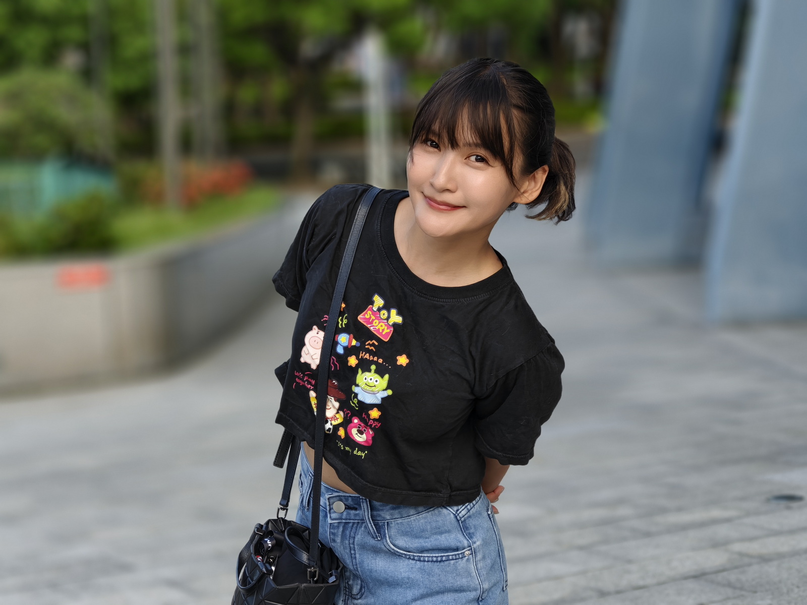 超薄超輕摺疊機新標竿！vivo X Fold5 完整評測：9.2mm 厚度 + 6000mAh 藍海大電池 + 蔡司三鏡頭 @3C 達人廖阿輝