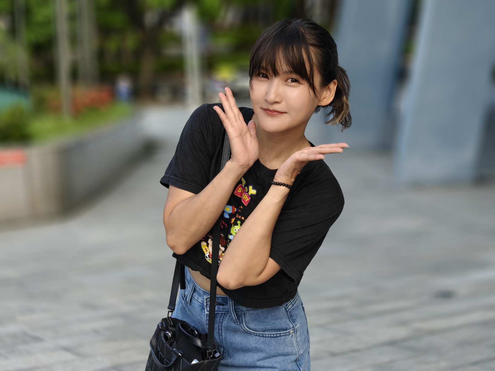 超薄超輕摺疊機新標竿！vivo X Fold5 完整評測：9.2mm 厚度 + 6000mAh 藍海大電池 + 蔡司三鏡頭 @3C 達人廖阿輝