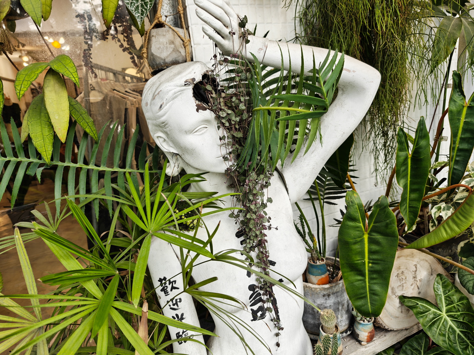 超薄超輕摺疊機新標竿！vivo X Fold5 完整評測：9.2mm 厚度 + 6000mAh 藍海大電池 + 蔡司三鏡頭 @3C 達人廖阿輝