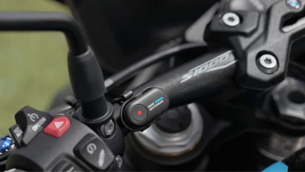 Insta360 攜手 BMW Motorrad 推出限量聯名款 X5 全新升級 登場 為極速騎士而生!專為騎乘打造的運動攝影旗艦機現身 @3C 達人廖阿輝 Insta360 攜手 BMW Motorrad 推出限量聯名款 X5 全新升級 登場 為極速騎士而生!專為騎乘打造的運動攝影旗艦機現身 @3C 達人廖阿輝