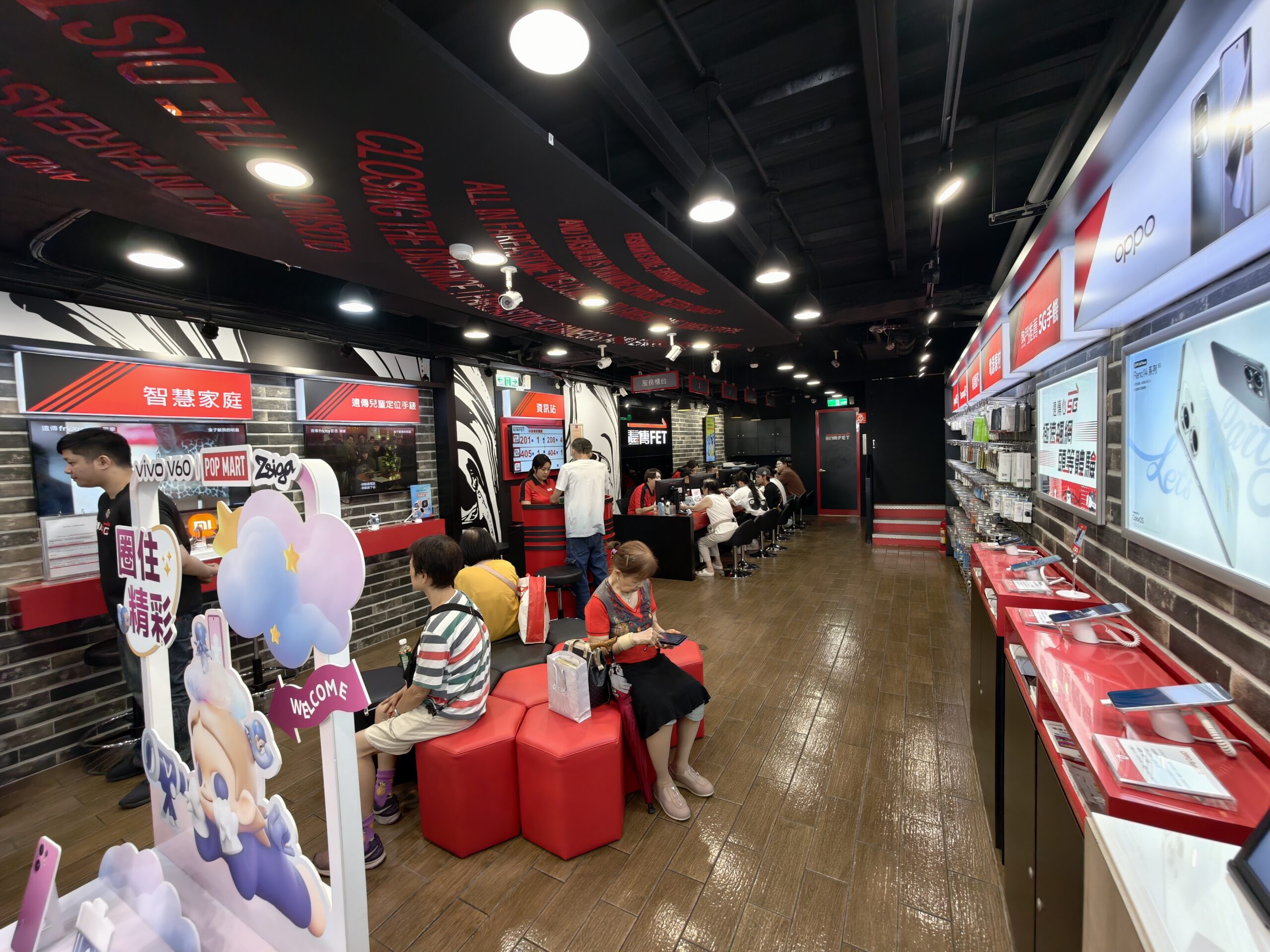 iPhone 17 Pro Max 宇宙橘新色入手！遠傳電信 x imos 頂級防護，開箱體驗全記錄！ @3C 達人廖阿輝