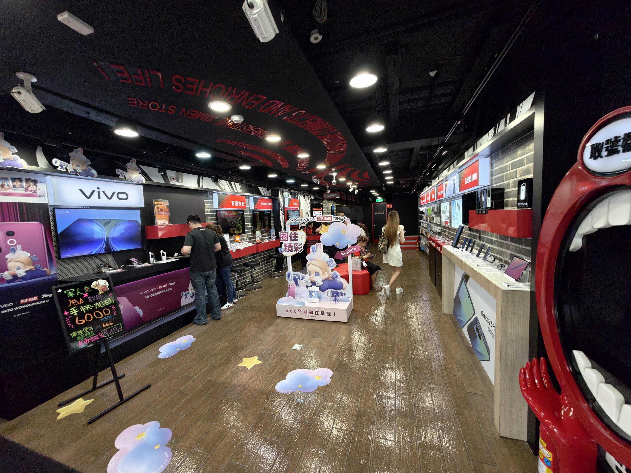 iPhone 17 Pro Max 宇宙橘新色入手！遠傳電信 x imos 頂級防護，開箱體驗全記錄！ @3C 達人廖阿輝