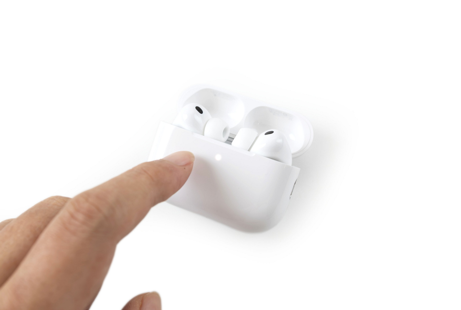台灣上市！ AirPods Pro 3 開箱實測：不只降噪更強，還是你耳中的全能助理 @3C 達人廖阿輝