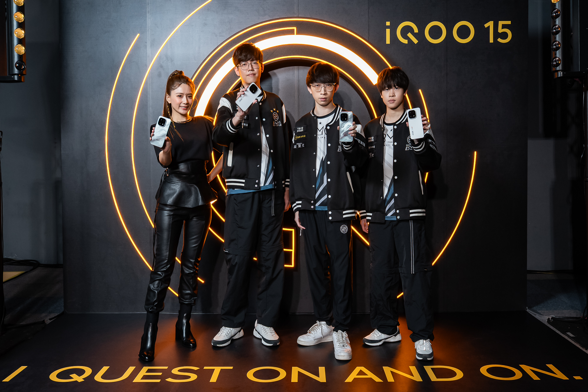 iQOO 首度登台登場  性能、遊戲與螢幕三大跨代領先 帶來六大電競亮點 打造零妥協效能體驗 BMG 世界冠軍戰隊與電競女神同台熱力站台 @3C 達人廖阿輝