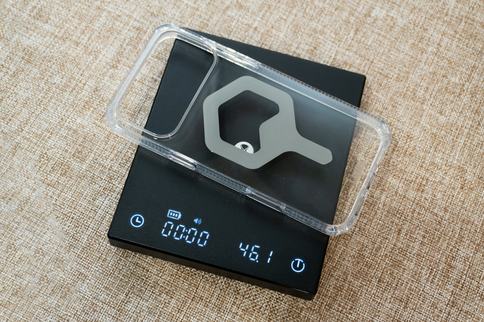 iPhone 透明殼橫評 (1)：八款最新透明保護殼大對決，誰是防摔、抗黃、手感最佳選擇？ @3C 達人廖阿輝