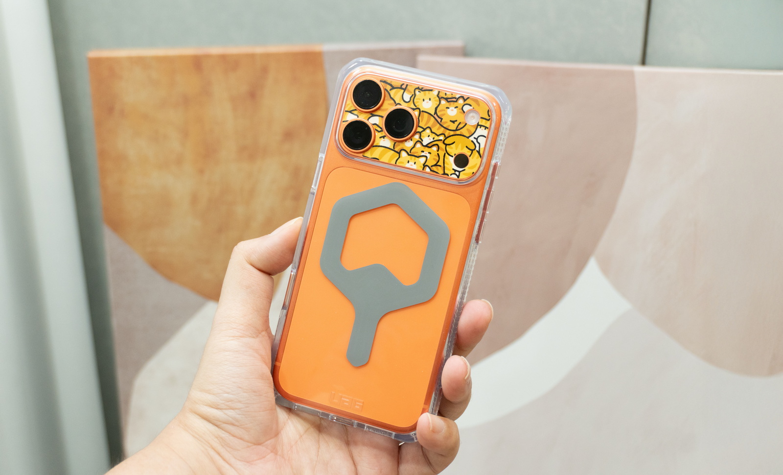 iPhone 透明殼橫評 (1)：八款最新透明保護殼大對決，誰是防摔、抗黃、手感最佳選擇？ @3C 達人廖阿輝