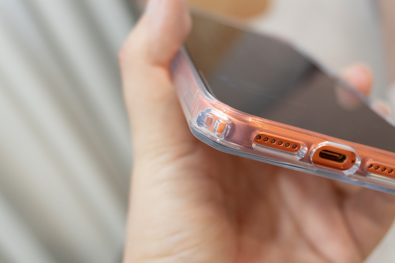 iPhone 透明殼橫評 (1)：八款最新透明保護殼大對決，誰是防摔、抗黃、手感最佳選擇？ @3C 達人廖阿輝