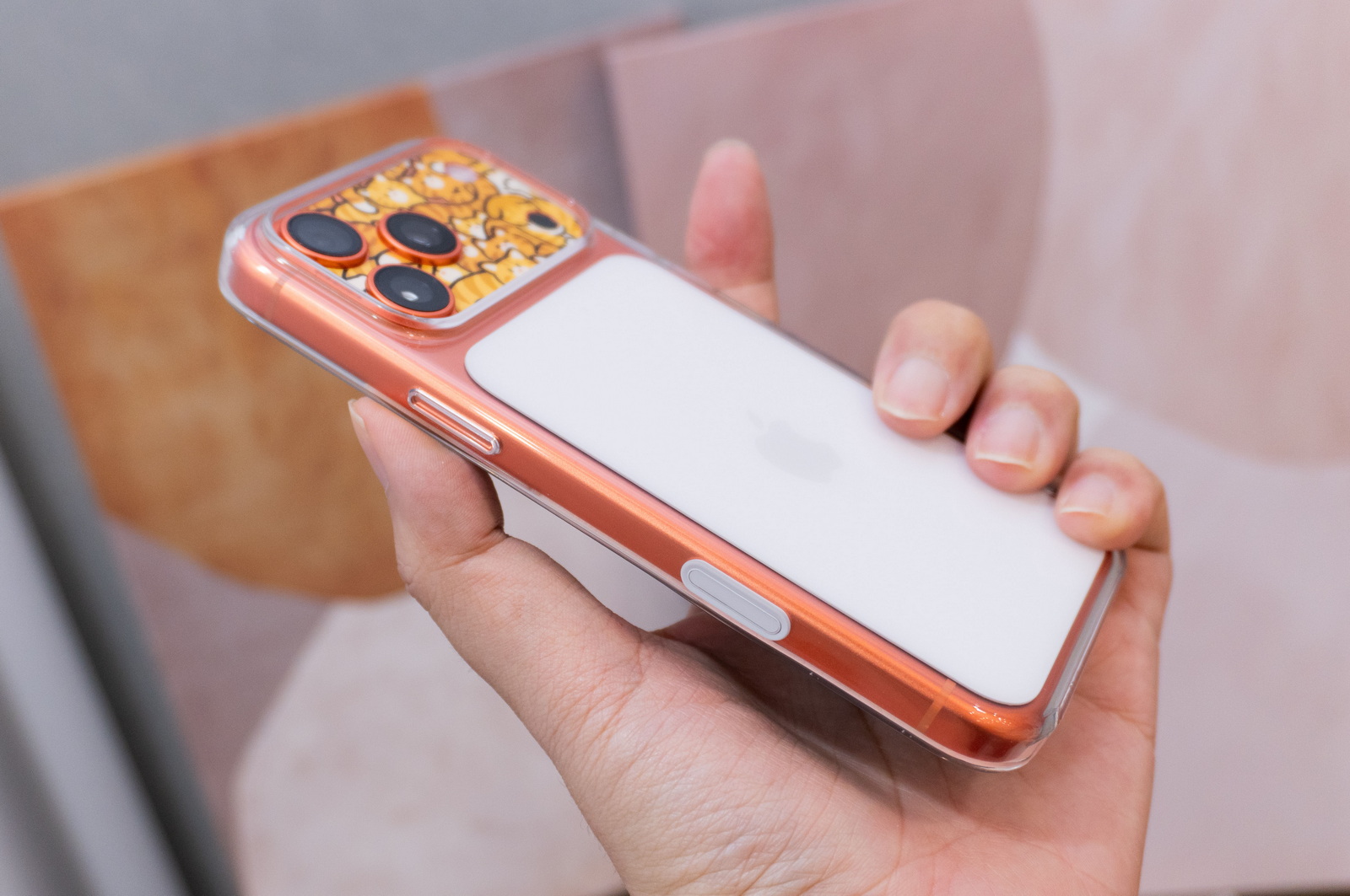 iPhone 透明殼橫評 (1)：八款最新透明保護殼大對決，誰是防摔、抗黃、手感最佳選擇？ @3C 達人廖阿輝