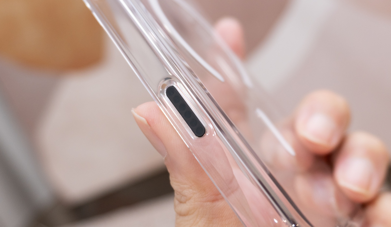 iPhone 透明殼橫評 (1)：八款最新透明保護殼大對決，誰是防摔、抗黃、手感最佳選擇？ @3C 達人廖阿輝