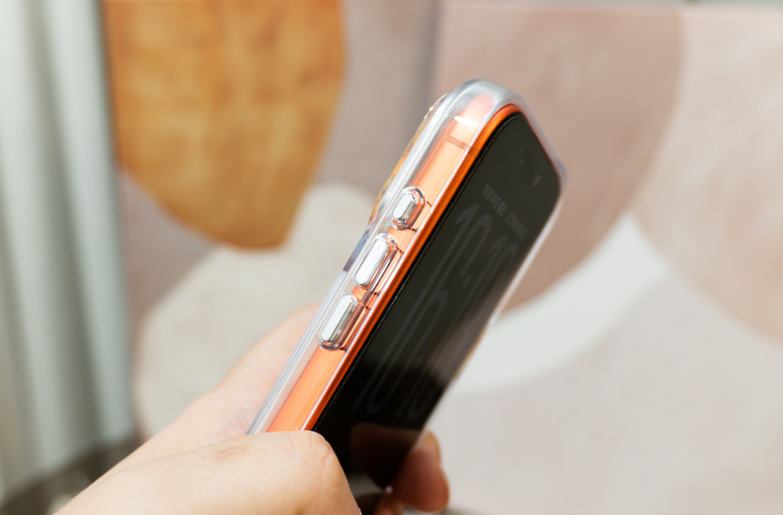 iPhone 透明殼橫評 (1)：八款最新透明保護殼大對決，誰是防摔、抗黃、手感最佳選擇？ @3C 達人廖阿輝