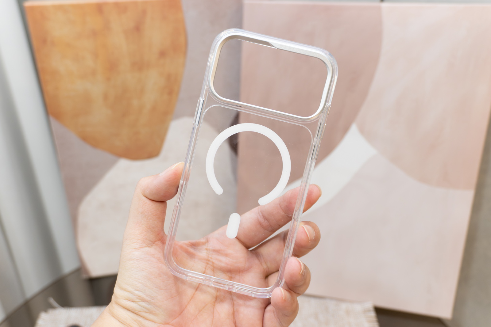 iPhone 透明殼橫評 (1)：八款最新透明保護殼大對決，誰是防摔、抗黃、手感最佳選擇？ @3C 達人廖阿輝