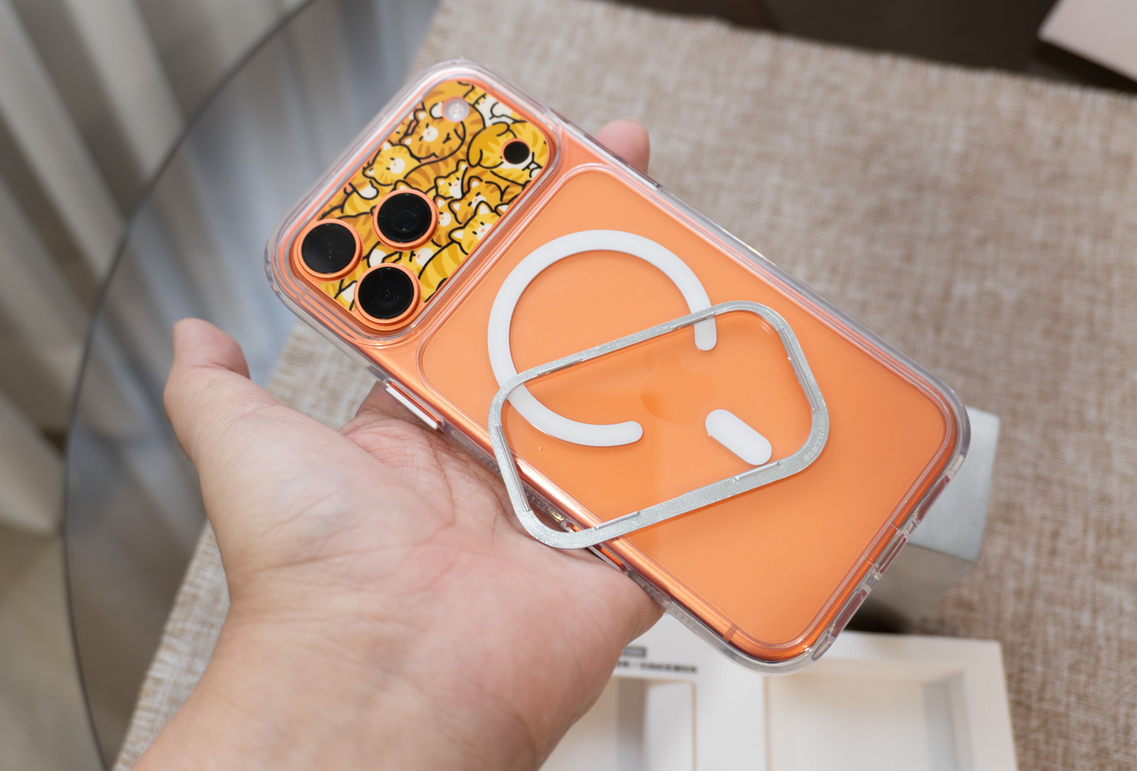 iPhone 透明殼橫評 (1)：八款最新透明保護殼大對決，誰是防摔、抗黃、手感最佳選擇？ @3C 達人廖阿輝