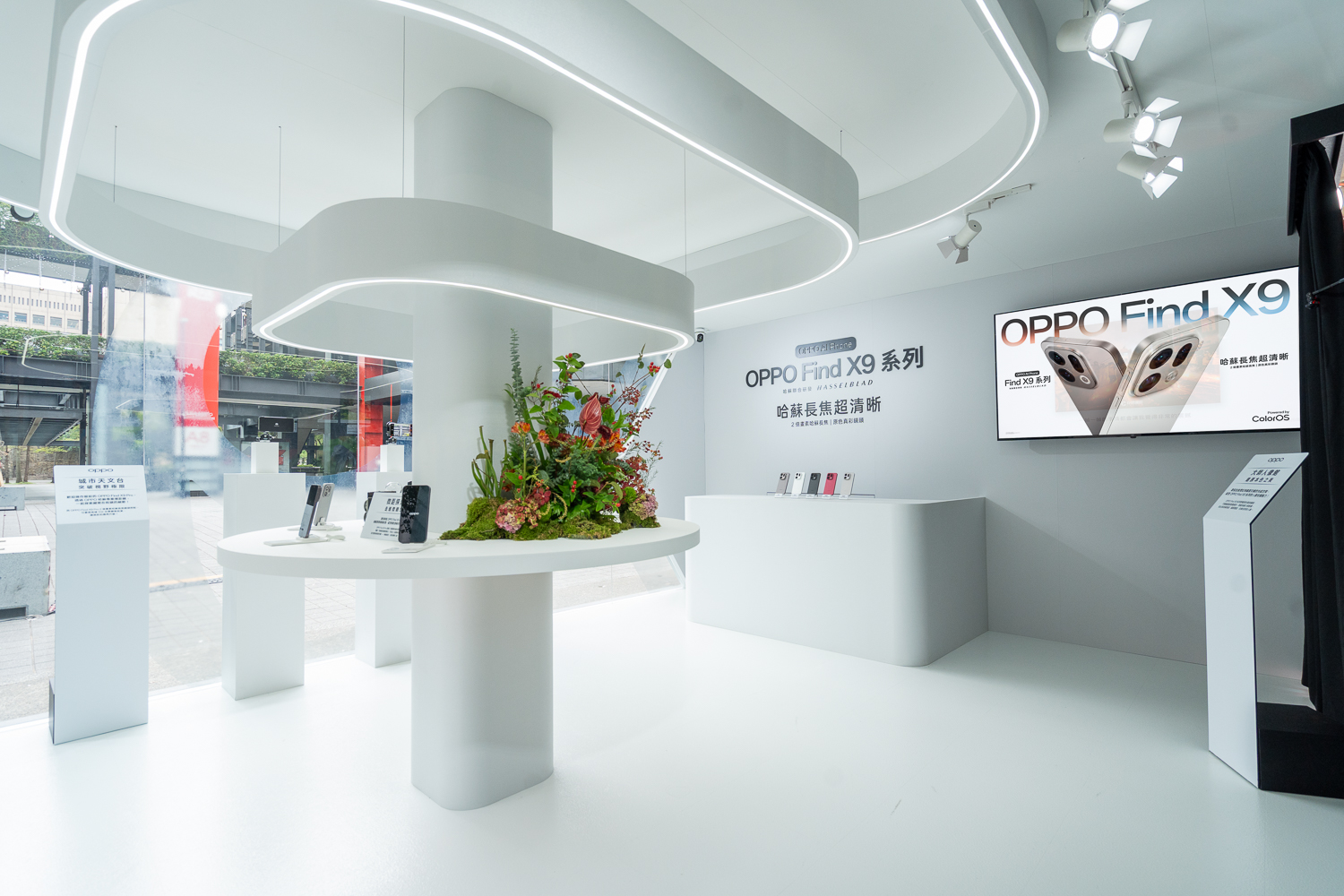 OPPO 哈蘇大師鏡頭現身信義區 Find X9 系列限時體驗空間亮相　旅拍神機再抽歐洲雙人機票 @3C 達人廖阿輝
