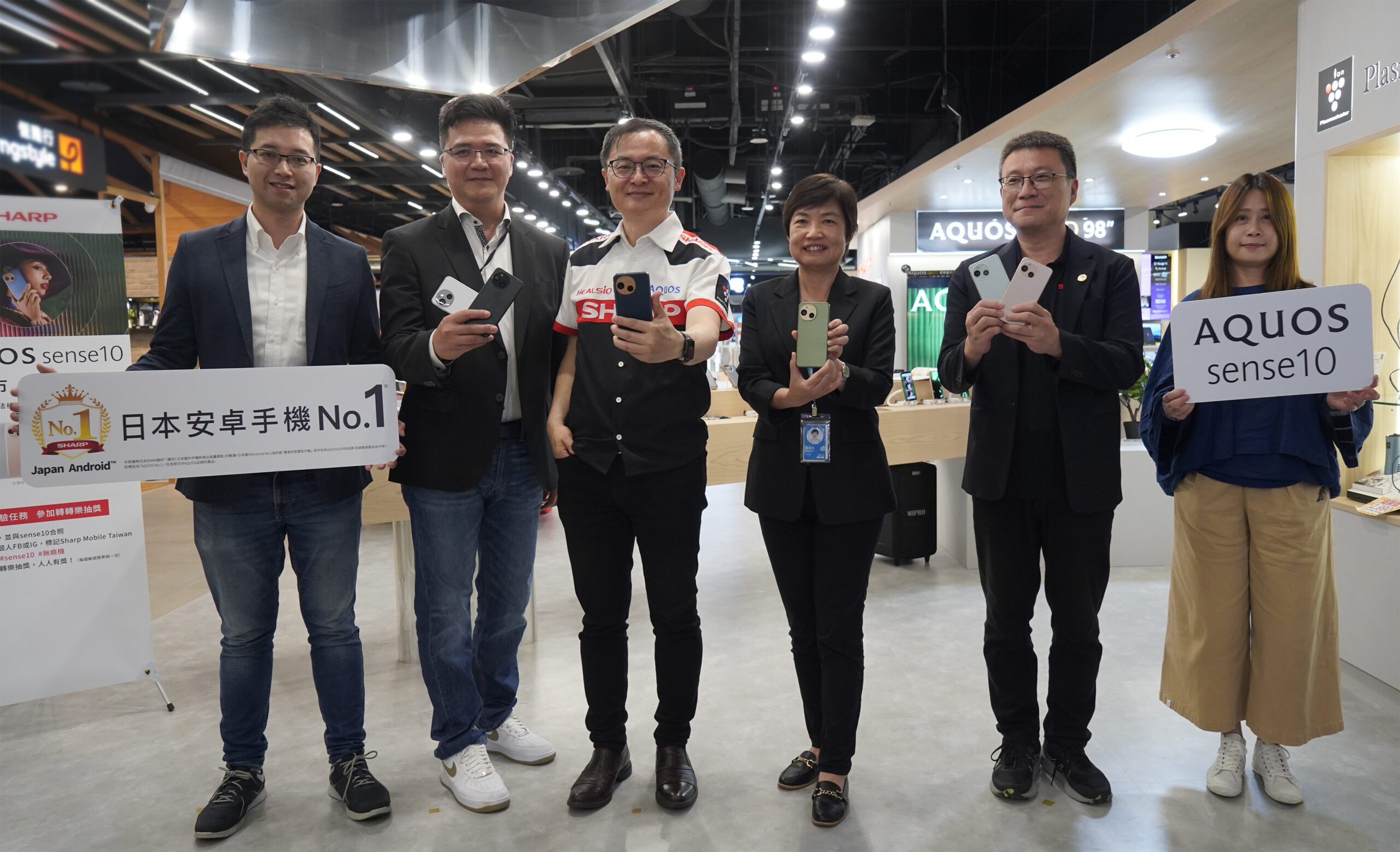 SHARP AQUOS sense10 登台上市　以「半步先行」實踐日系智慧生活美學 最強 AI 無痕機登場　聲音無痕・影像無痕・輕巧無痕　開啟 AI 感知新世代 @3C 達人廖阿輝