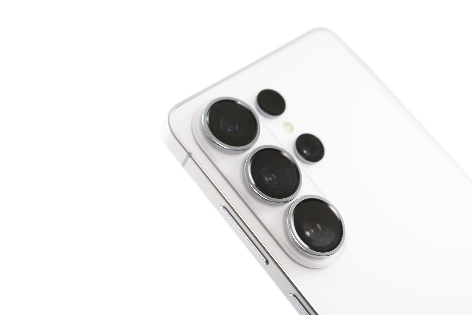 S26 Ultra 入手後必備！iMOS AR 抗反光玻璃保護貼實拍分享、鏡頭保護鏡與透明防摔殼，給你最頂級的完美防護！ @3C 達人廖阿輝