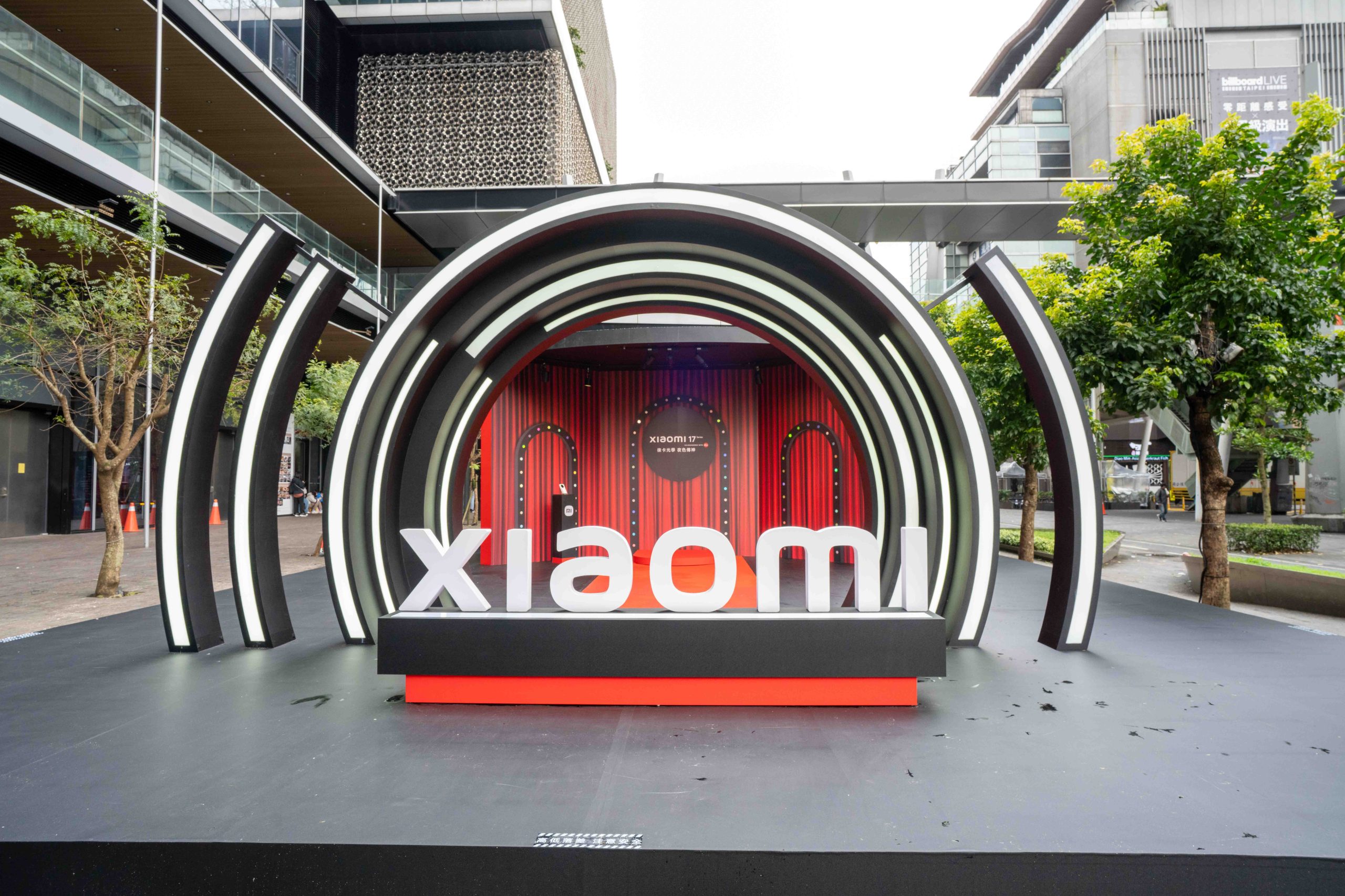 Xiaomi 17 Series 重磅登場　徠卡紅標純正血統進化&nbsp; 業界首款 Leica APO 光學認證　打造全焦段連續光學變焦影像旗艦 @3C 達人廖阿輝