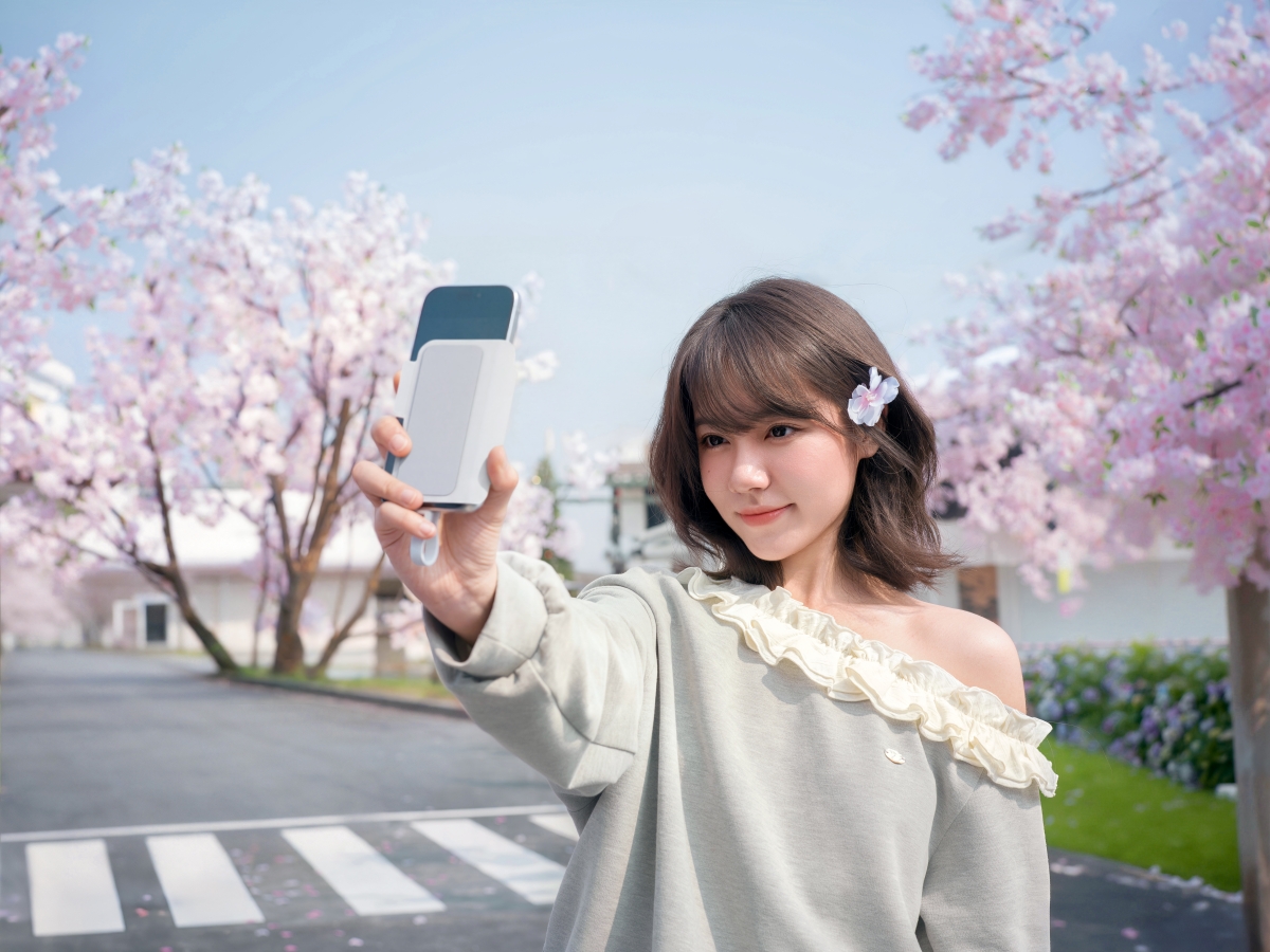 解放手機後鏡頭實力！Insta360 推出 Snap 手機自拍螢幕&nbsp;即時預覽後置鏡頭畫面　自拍與 Vlog 創作全面升級 @3C 達人廖阿輝