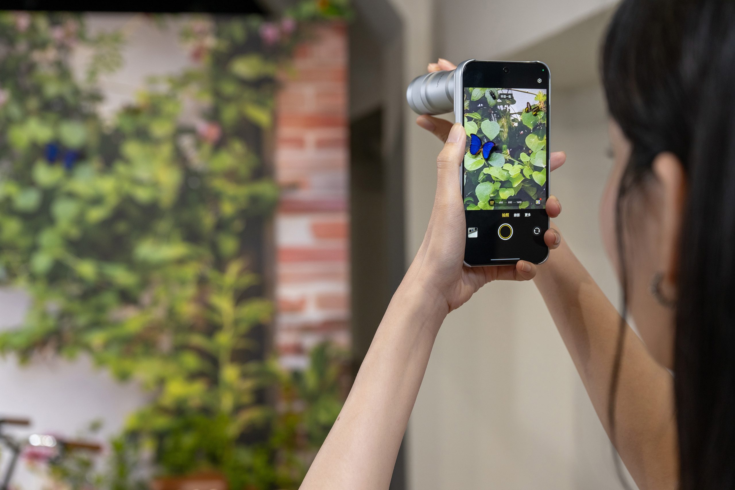 輕巧影像旗艦再進化 vivo X300 FE 打造跨系統創作新體驗&nbsp; &nbsp;Android 首創無痛串聯 iOS 生態 輕裝上陣全面解放創作力 @3C 達人廖阿輝