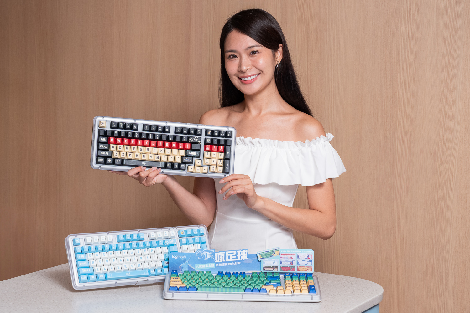 Logitech 首款 Mobi 無線摺疊滑鼠登場!摺疊設計輕鬆隨行 Spotlight 2 與足球限定鍵帽同步亮相 @3C 達人廖阿輝 Logitech 首款 Mobi 無線摺疊滑鼠登場!摺疊設計輕鬆隨行 Spotlight 2 與足球限定鍵帽同步亮相 @3C 達人廖阿輝