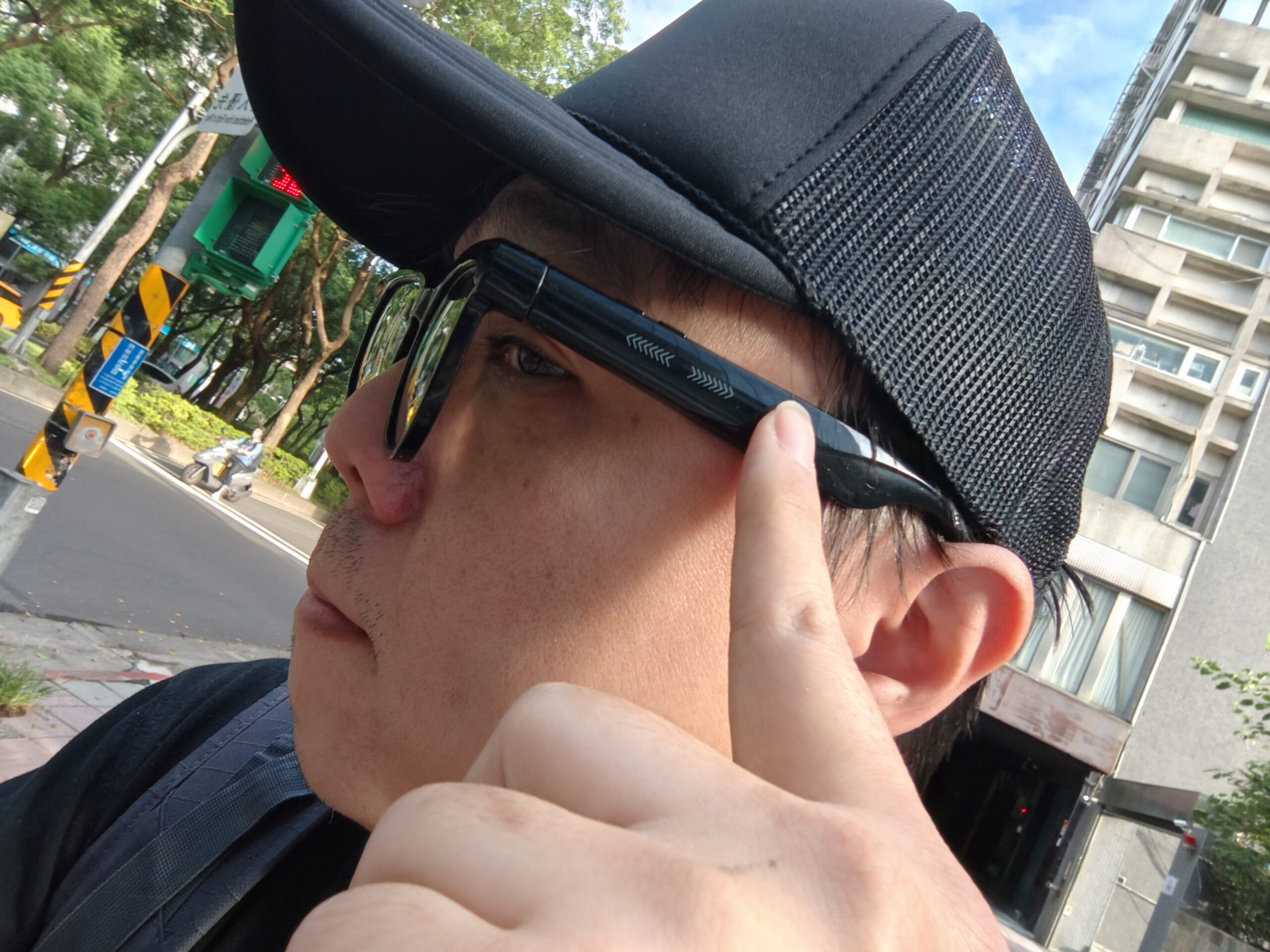 輕鬆入手 AI&nbsp;智慧眼鏡！小米有品&nbsp;KFI AI&nbsp;智慧拍照眼鏡開箱實測分享&nbsp; @3C 達人廖阿輝