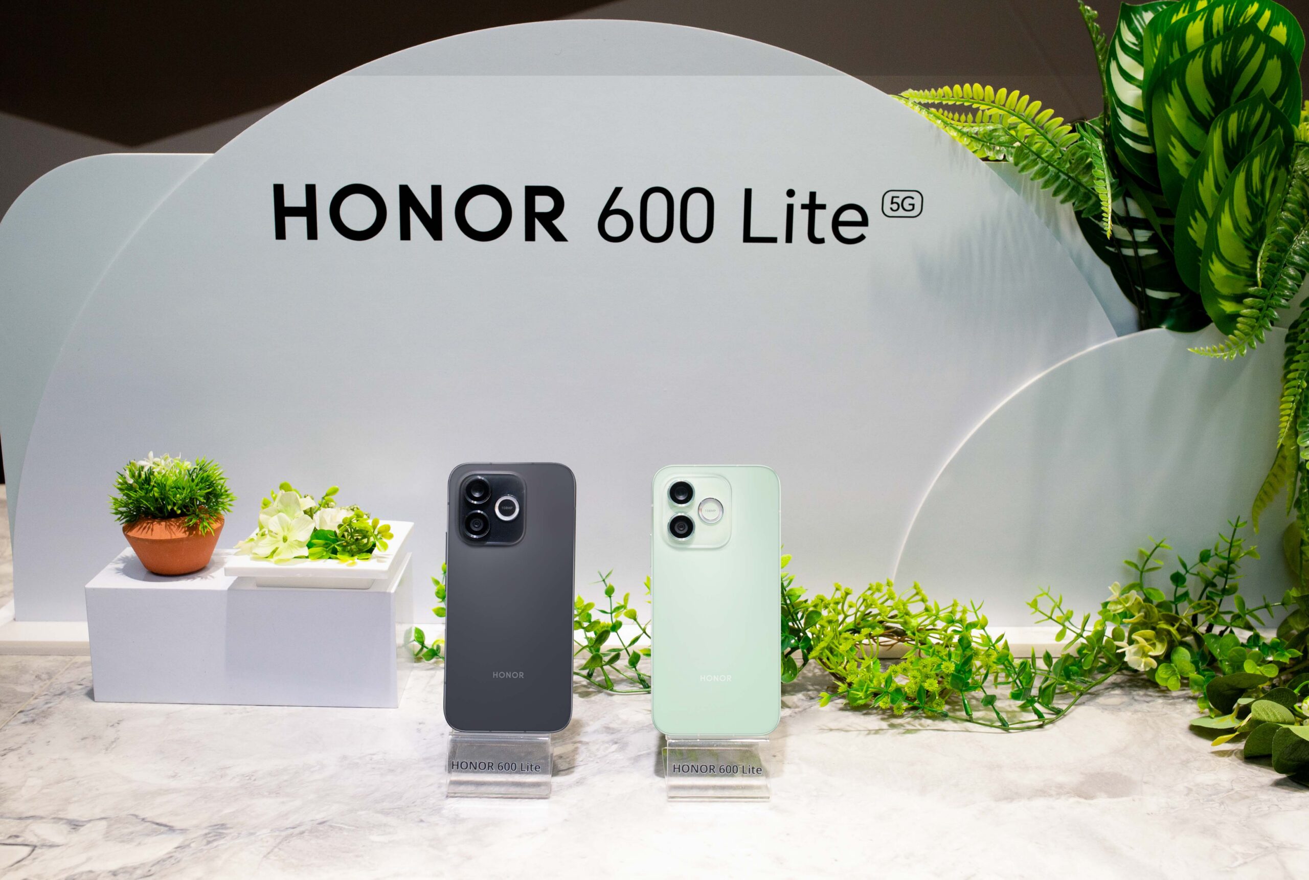 HONOR 攜手味全龍進軍台北大巨蛋　以科技應援熱血賽季　HONOR 600 Lite 、 600S 同步登場　旗艦級 AI 、大電量與高規防護打造球迷應援神隊友 @3C 達人廖阿輝