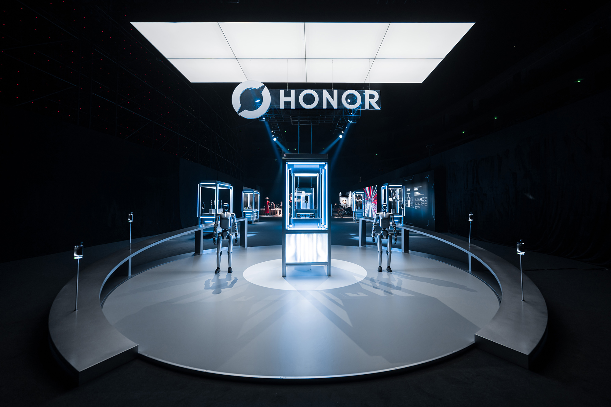 HONOR 推出全球首款機器人手機 Robot Phone 攜手 ARRI 導入電影級專業影像標準 以具身智慧重新定義手機與人的互動方式 @3C 達人廖阿輝 HONOR 推出全球首款機器人手機 Robot Phone 攜手 ARRI 導入電影級專業影像標準 以具身智慧重新定義手機與人的互動方式 @3C 達人廖阿輝