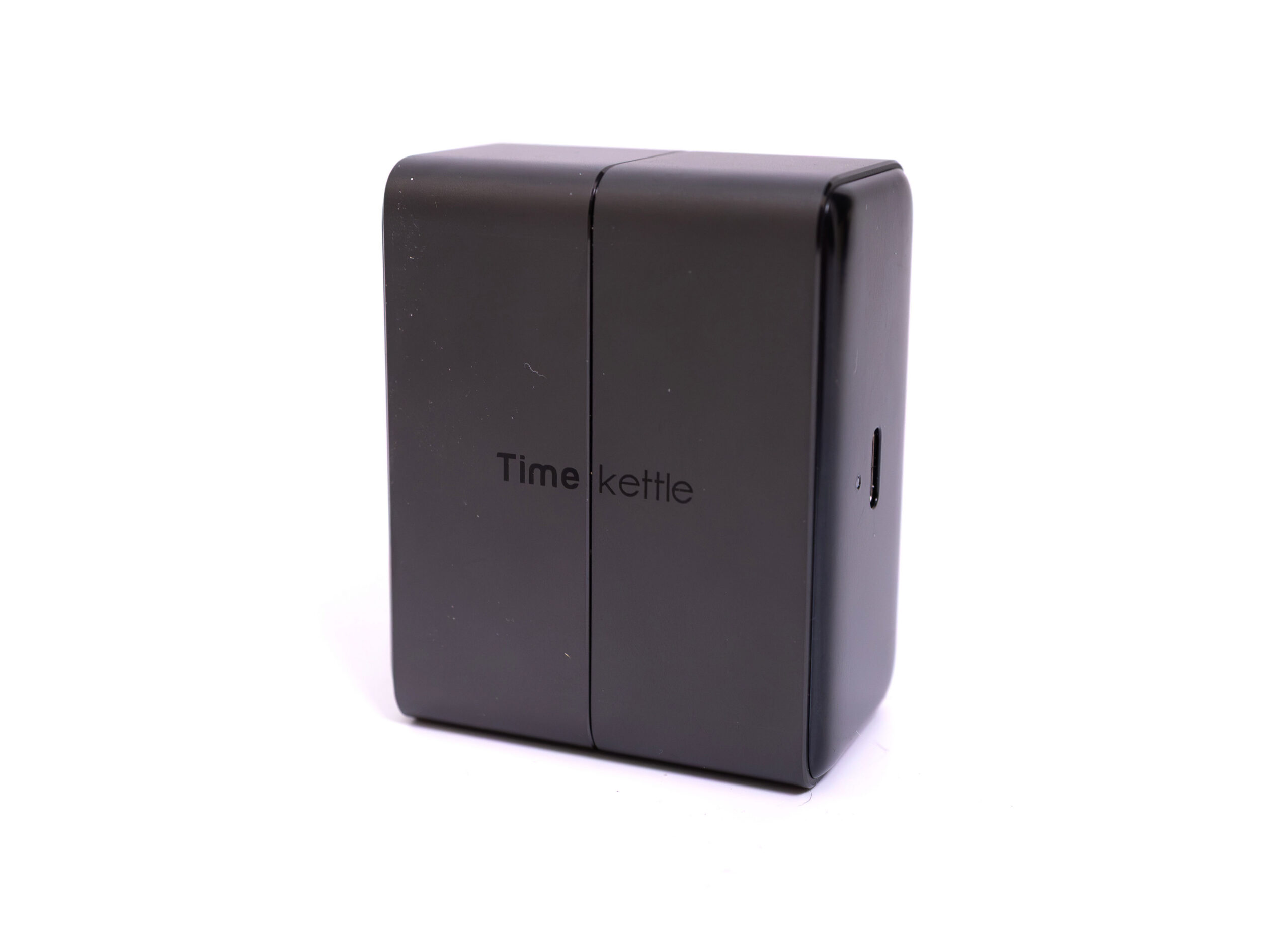 Timekettle W4 Plus 開箱與外觀 充電盒打開就能分給兩個人