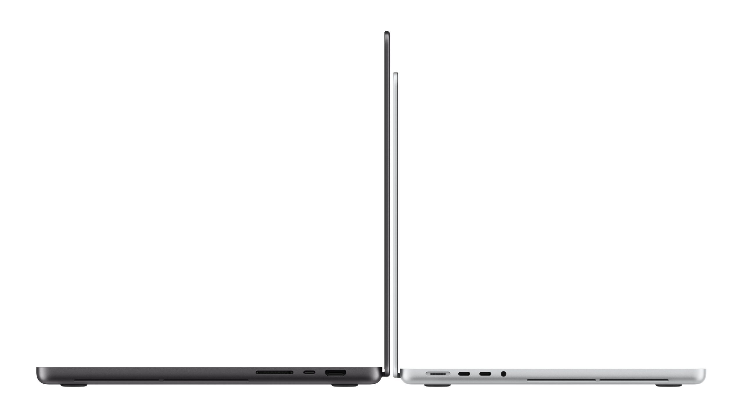 兩款 MacBook Pro 的薄型螢幕與機身側面