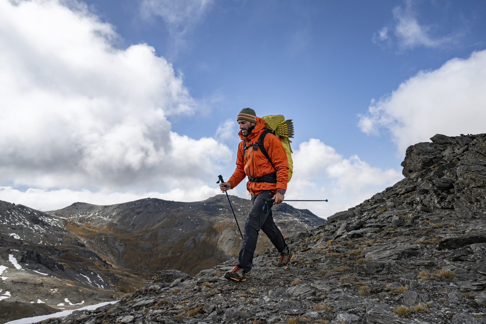 Garmin 戶外運動生態系再進化！Approach S72 、 Enduro 4 登台　高爾夫旗艦 Approach S72 導入生理數據與揮桿分析　升級果嶺判讀助攻球場決策　極限性能錶 Enduro 4 首度在台上市　太陽能鏡面加持、運動模式續航最長達 320 小時